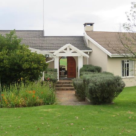 Dunroamin Bed And Breakfast Mooiriver Exterior photo